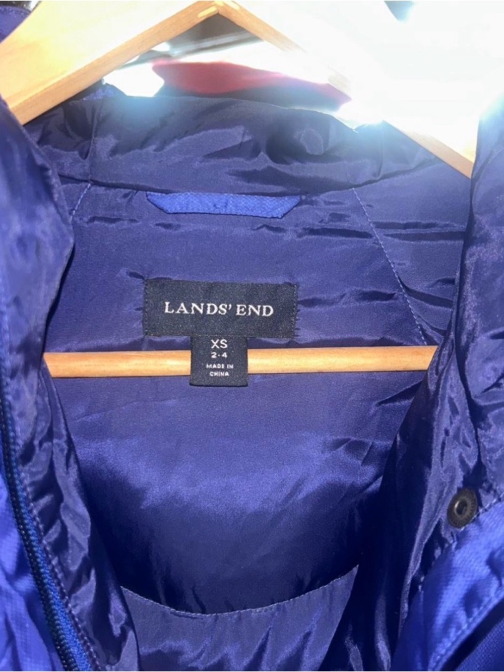 Lands' End Women's Hooded Puffer Jacket in Bright Blue - Picture 7 of 7